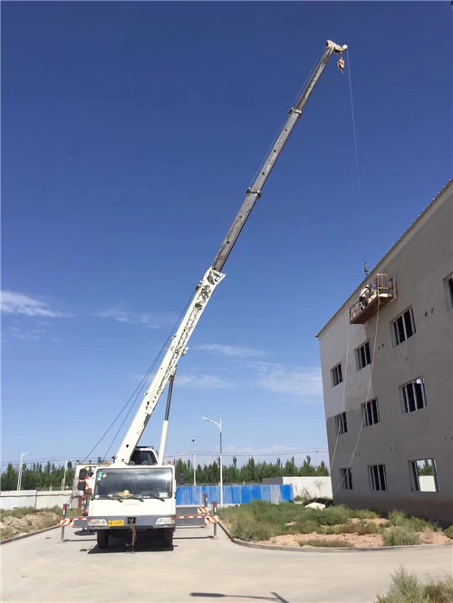 乐平市“轻装强干”—— 吊车的 “轻量化臂架” 技术